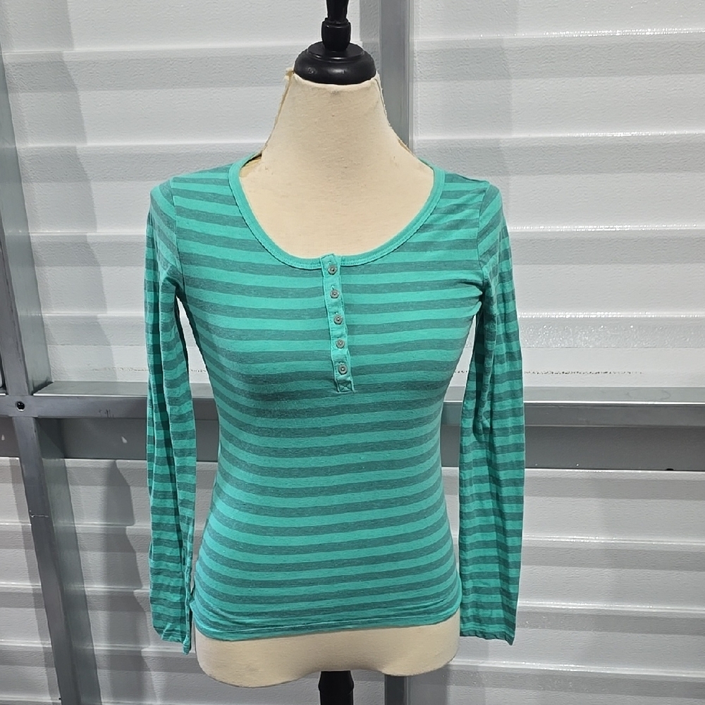 Mossimo Supply Co Green Fitted Long Sleeve Top